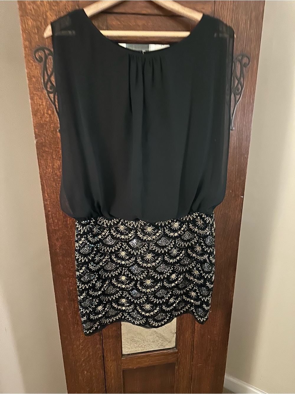 Aidan Mattox Black Chiffon Overlay Dress w/ Sequin Skirt Size 8 Party Cocktail